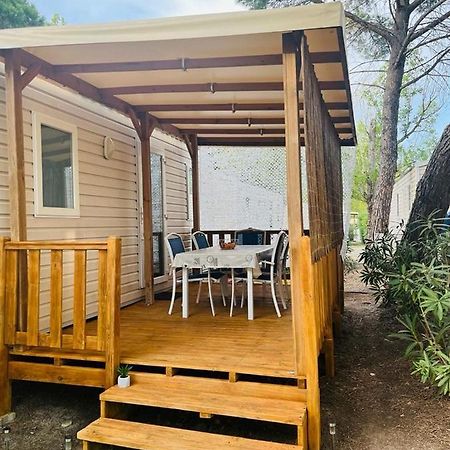 Mobil Home 8 Personnes Camping L'Elysee Vagues Oceanes Le Grau-du-Roi Exterior photo